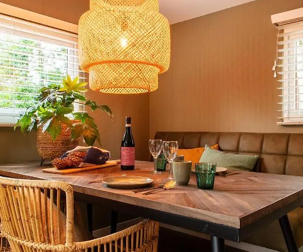 Kampinastaete, Luxe Hippe In De Bossen Prázdninový dům